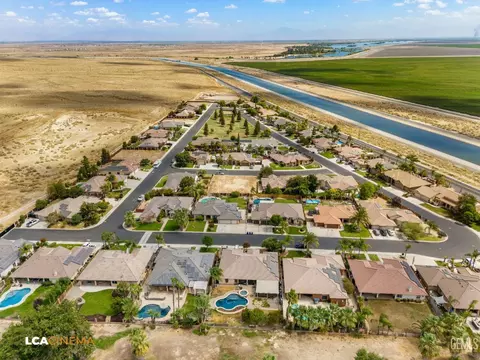 View/Area - 11323 Tee Box Ln, Taft, CA 93268 photo 8 of 10