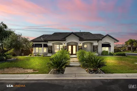Exterior - 11323 Tee Box Ln, Taft, CA 93268 photo 7 of 7