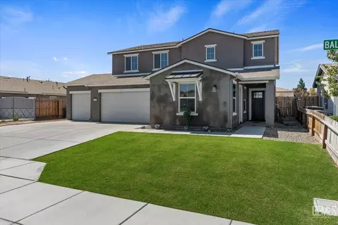Exterior - 6701 Balmorhea St, Bakersfield, CA 93311 photo 1 of 5