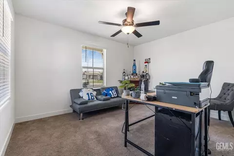 Entry Way - 6701 Balmorhea St, Bakersfield, CA 93311 photo 5 of 6