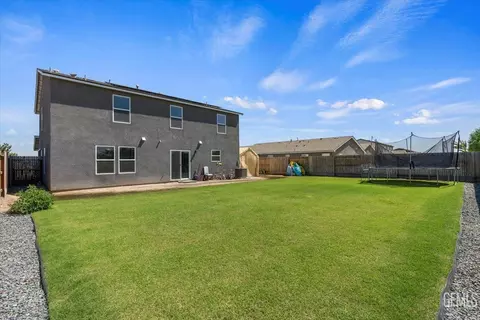 Exterior - 6701 Balmorhea St, Bakersfield, CA 93311 photo 4 of 5