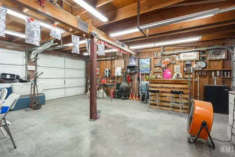 116 Van Buren St, Taft, CA 93268 photo 34