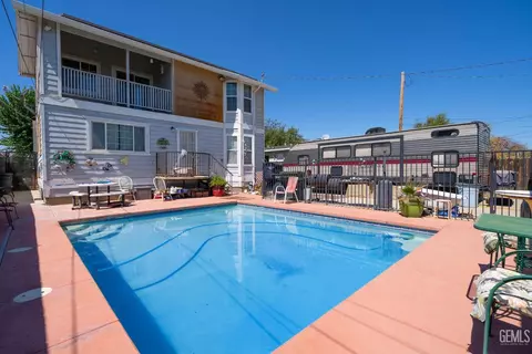 116 Van Buren St, Taft, CA 93268 photo 5