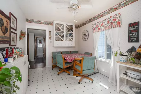 116 Van Buren St, Taft, CA 93268 photo 14
