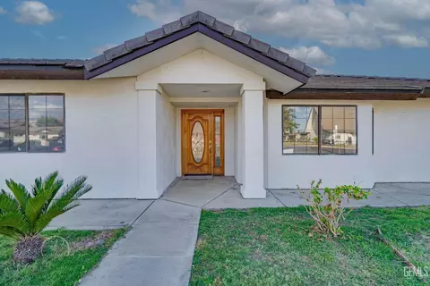 Other - 467 Campus Dr, Arvin, CA 93203 photo 1 of 8