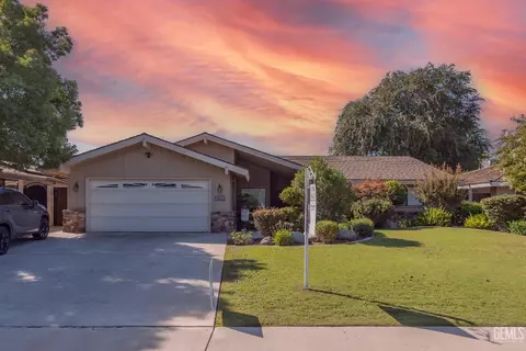 7813 Kamloops Dr, Bakersfield, CA 93309