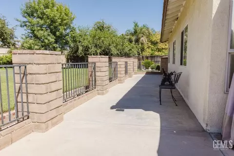 8616 Windjammer Dr, Bakersfield, CA 93312 photo 40
