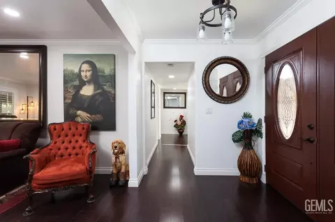 Entry Way - 1035 N Peg St, Ridgecrest, CA 93555 photo 2 of 2