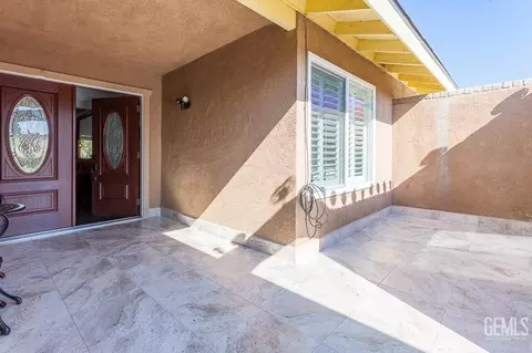 Exterior - 1035 N Peg St, Ridgecrest, CA 93555 photo 4 of 6
