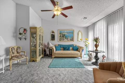 Living - 1207 5th Ave, Delano, CA 93215 photo 4 of 5