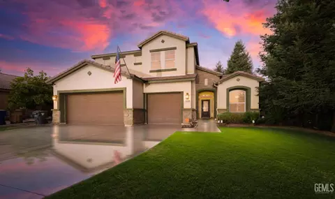 7220 Whitewater Falls Dr, Bakersfield, CA 93312