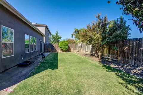 Exterior - 6008 Cape Cod Ave, Bakersfield, CA 93313 photo 6 of 10