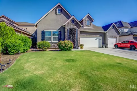 Exterior - 6008 Cape Cod Ave, Bakersfield, CA 93313 photo 3 of 10