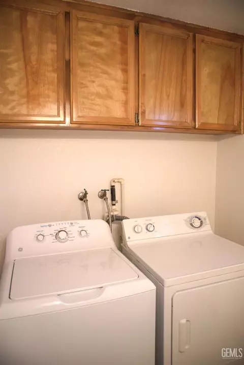 1121 Eubanks Ave, Bakersfield, CA 93307 photo 18