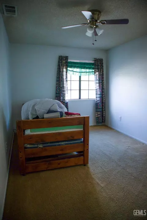 1121 Eubanks Ave, Bakersfield, CA 93307 photo 8