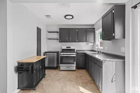 Other - 110 Franklin Ave, Taft, CA 93268 photo 2 of 4
