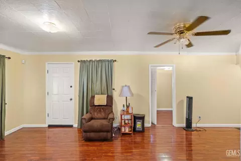 403 Polk St, Taft, CA 93268 photo 7