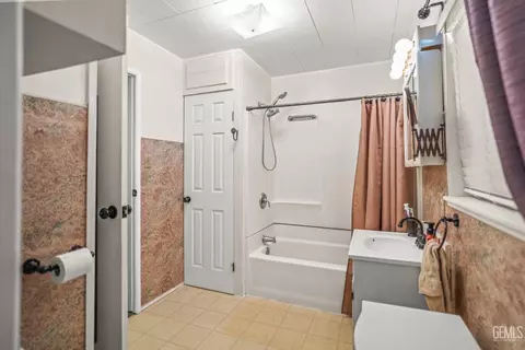 403 Polk St, Taft, CA 93268 photo 16