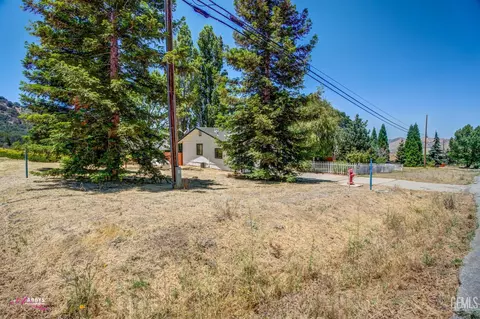 21901 Arosa Rd, Tehachapi, CA 93561 photo 3