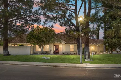 8201 Hastings St, Bakersfield, CA 93311