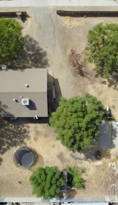2034 1st St, Wasco, CA 93280 photo 3
