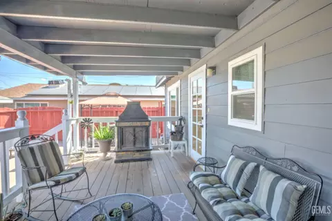 206 E Lucard St, Taft, CA 93268 photo 13