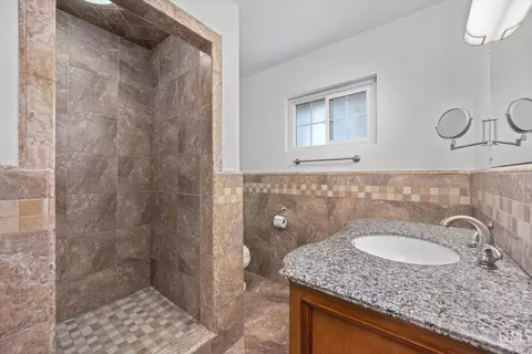 3909 Fairmount St, Bakersfield, CA 93306 photo 25