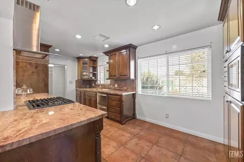 3909 Fairmount St, Bakersfield, CA 93306 photo 21