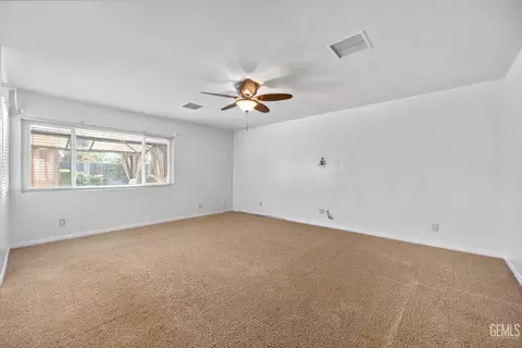 3909 Fairmount St, Bakersfield, CA 93306 photo 9
