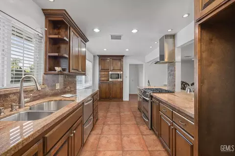 3909 Fairmount St, Bakersfield, CA 93306 photo 20