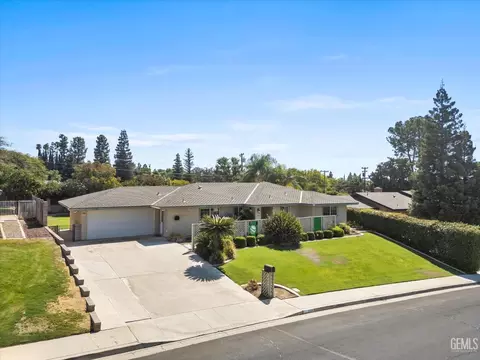 3909 Fairmount St, Bakersfield, CA 93306 photo 3