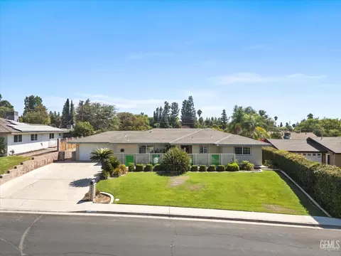3909 Fairmount St, Bakersfield, CA 93306 photo 2