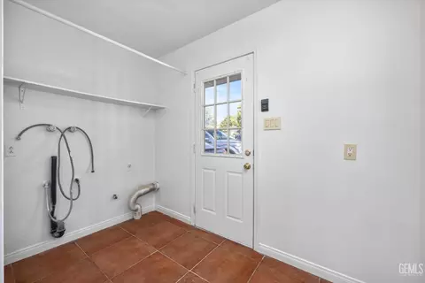3909 Fairmount St, Bakersfield, CA 93306 photo 26