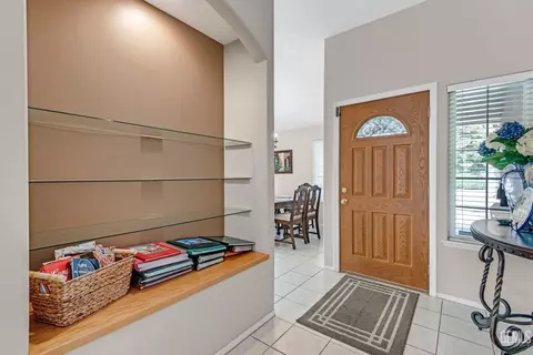 Entry Way - 8614 Rockhampton Dr, Bakersfield, CA 93313 photo 2 of 3