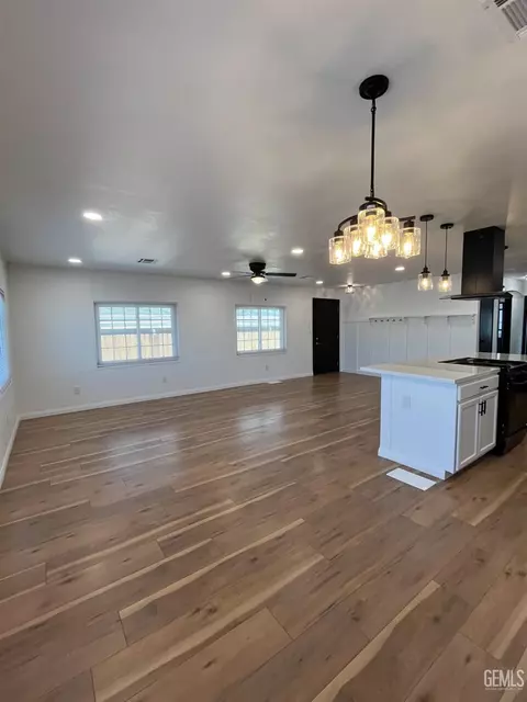 400 E Roberts Ln #114, Bakersfield, CA 93308 photo 15