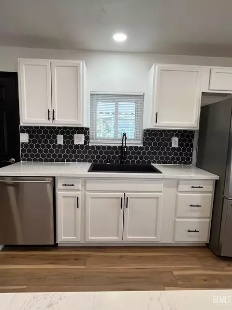 400 E Roberts Ln #114, Bakersfield, CA 93308 photo 8