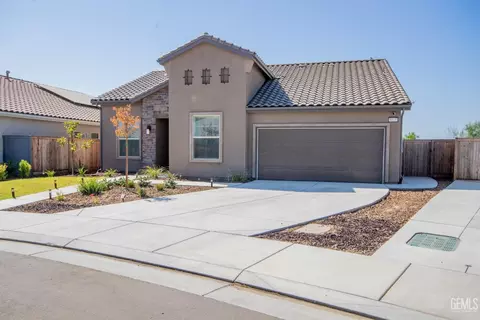 9105 Willow Terrace Dr, Shafter, CA 93263 photo 3
