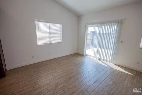 9105 Willow Terrace Dr, Shafter, CA 93263 photo 8