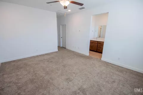 9105 Willow Terrace Dr, Shafter, CA 93263 photo 12