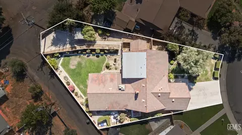 2129 8th Ave, Delano, CA 93215 photo 2