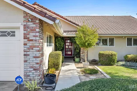 2129 8th Ave, Delano, CA 93215 photo 3