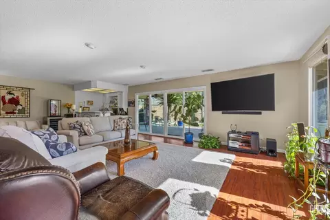 2129 8th Ave, Delano, CA 93215 photo 9