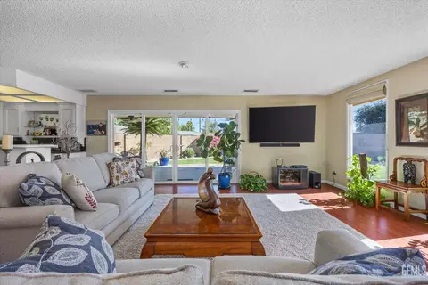 2129 8th Ave, Delano, CA 93215 photo 8