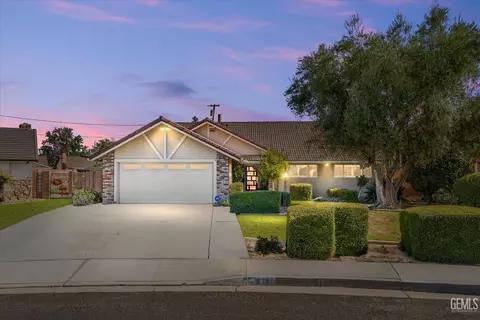 2129 8th Ave, Delano, CA 93215 photo 1