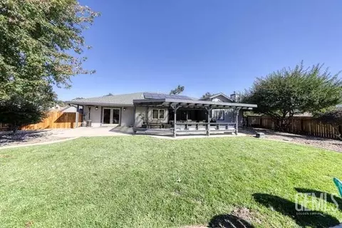 Exterior - 30130 Knight Ct, Tehachapi, CA 93561 photo 5 of 5
