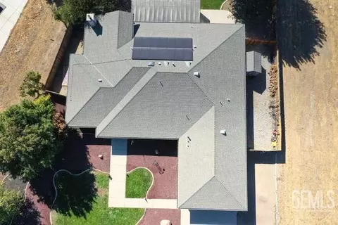 View/Area - 30130 Knight Ct, Tehachapi, CA 93561 photo 1 of 1