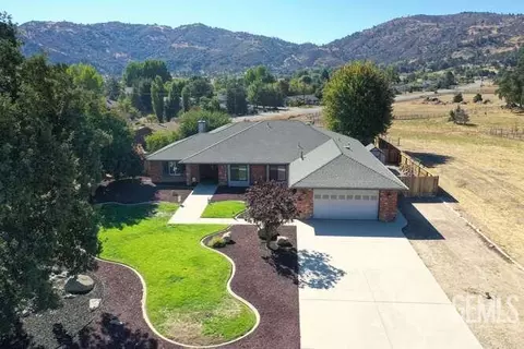 Other - 30130 Knight Ct, Tehachapi, CA 93561 photo 2 of 30