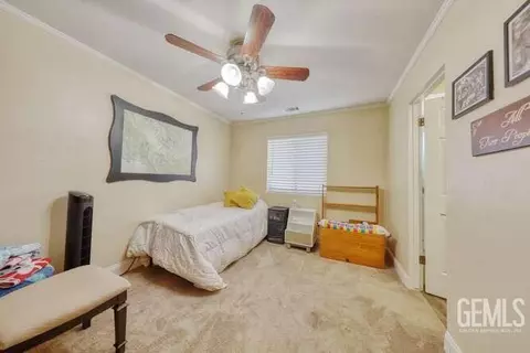 Bedroom - 30130 Knight Ct, Tehachapi, CA 93561 photo 8 of 8