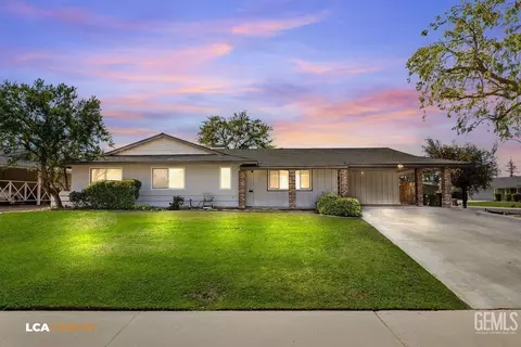 6209 Bel Aire Way, Bakersfield, CA 93309