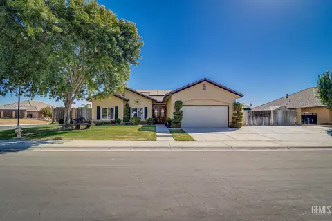 11322 Tee Box Ln, Taft, CA 93268 photo 2